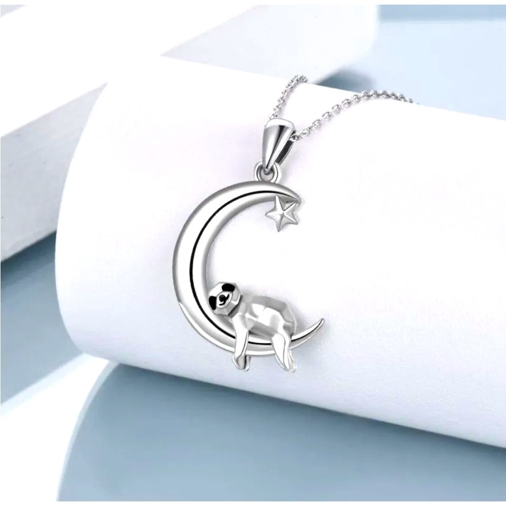 925 Sterling Silver Sloth 🦥 Necklace